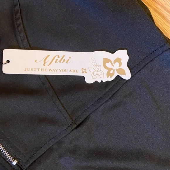 BNWT BLACK DRESS - Picture 3 of 3